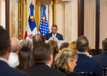 Adriano Espaillat, senador de Nueva York de origen dominicano. - Fuente externa.