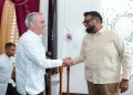 Luis Abinader y Mohamed Irfaan Ali durante el encuentro oficial celebrado en Georgetown.