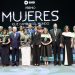 A la ceremonia de premiación, realizada en la sala Carlos Piantini del Teatro Nacional Eduardo Brito, asistió la vicepresidenta de RD, Raquel Peña.