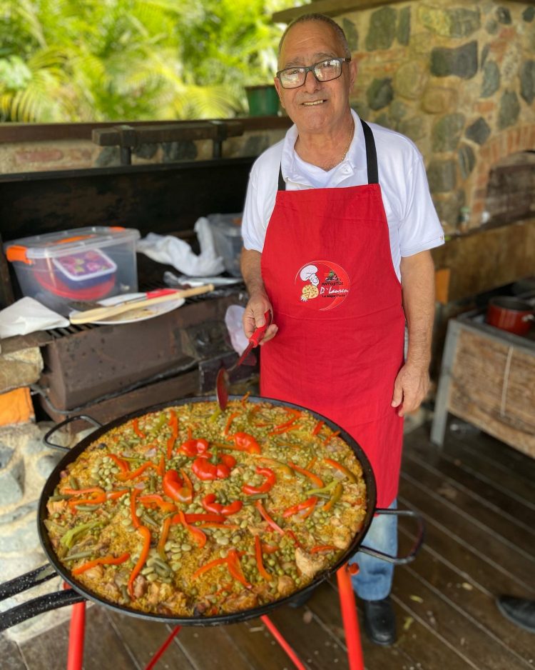 El propietario de Safari Constanza y Antojitos de Lauren, Juan M. Tactuk.