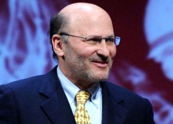 Gérard Wertheimer, dueño junto a su hermano Alain de la firma de alta costura Chanel. | Fuente externa.