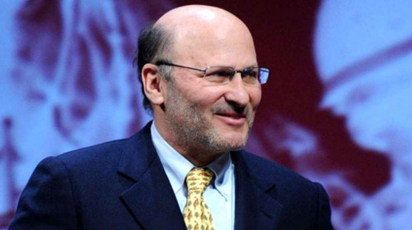 Gérard Wertheimer, dueño junto a su hermano Alain de la firma de alta costura Chanel. | Fuente externa.