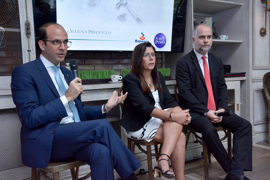 gianni landolfi, teresa yabuur, alejandro fernandez 1