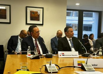 El gobernador también participó en la Reunión de la Constituyente a la que pertenece la República Dominicana, presidida por Fernando Haddad, ministro de Finanzas de Brasil y organizada por el director ejecutivo André Roncaglia.