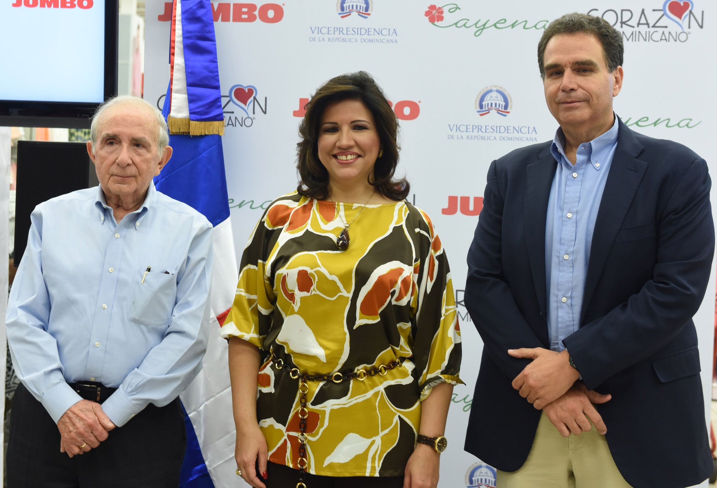 José Miguel González Corripio, Margarita Cedeño y José Miguel González Cuadra.elDinero