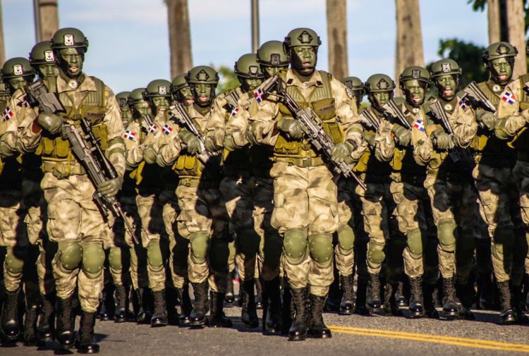 Centroamérica y el Caribe destinaron US$11,000 millones al gasto militar.