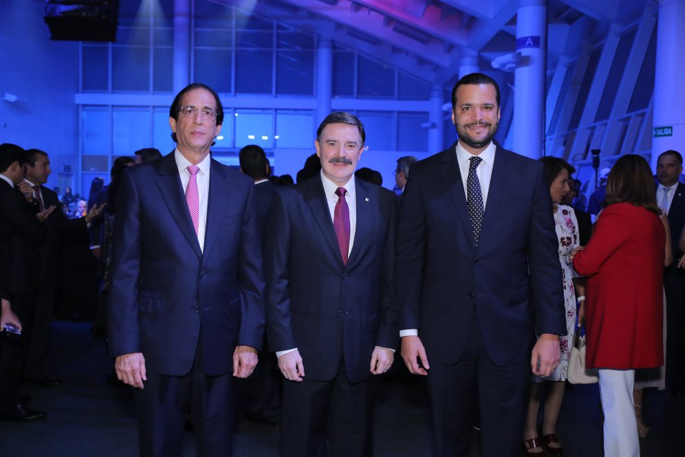 gustavo montalvo, rogelio viesca y rafael paez