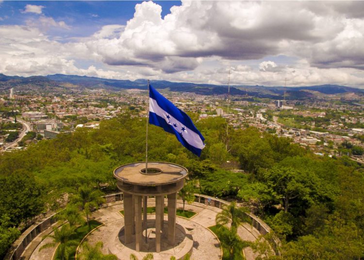 Bandera hondureña. - Fuente externa.