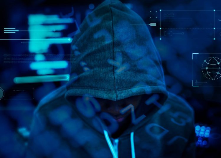 Especialistas advierten sobre el malware Horabot, que se propaga mediante correos fraudulentos y engaños digitales para robar información bancaria.