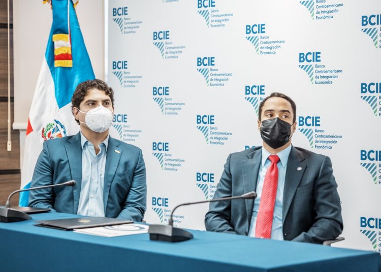 Hostos Rizik y Juan Mustafá.