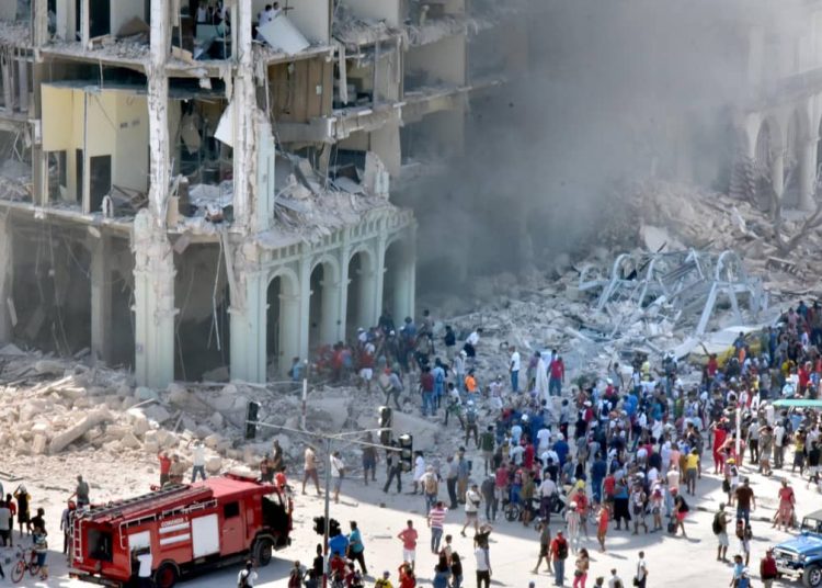 Imágenes del icónico Hotel Saratoga, en el que parte de sus instalaciones quedaran hechas escombros luego de la explosión ocurrida el 7 de mayo en La Habana, Cuba. |  Fuente externa.