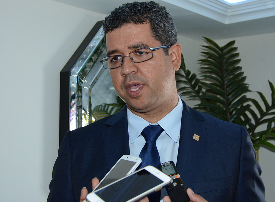 héctor bretón presidente acoprovi 2