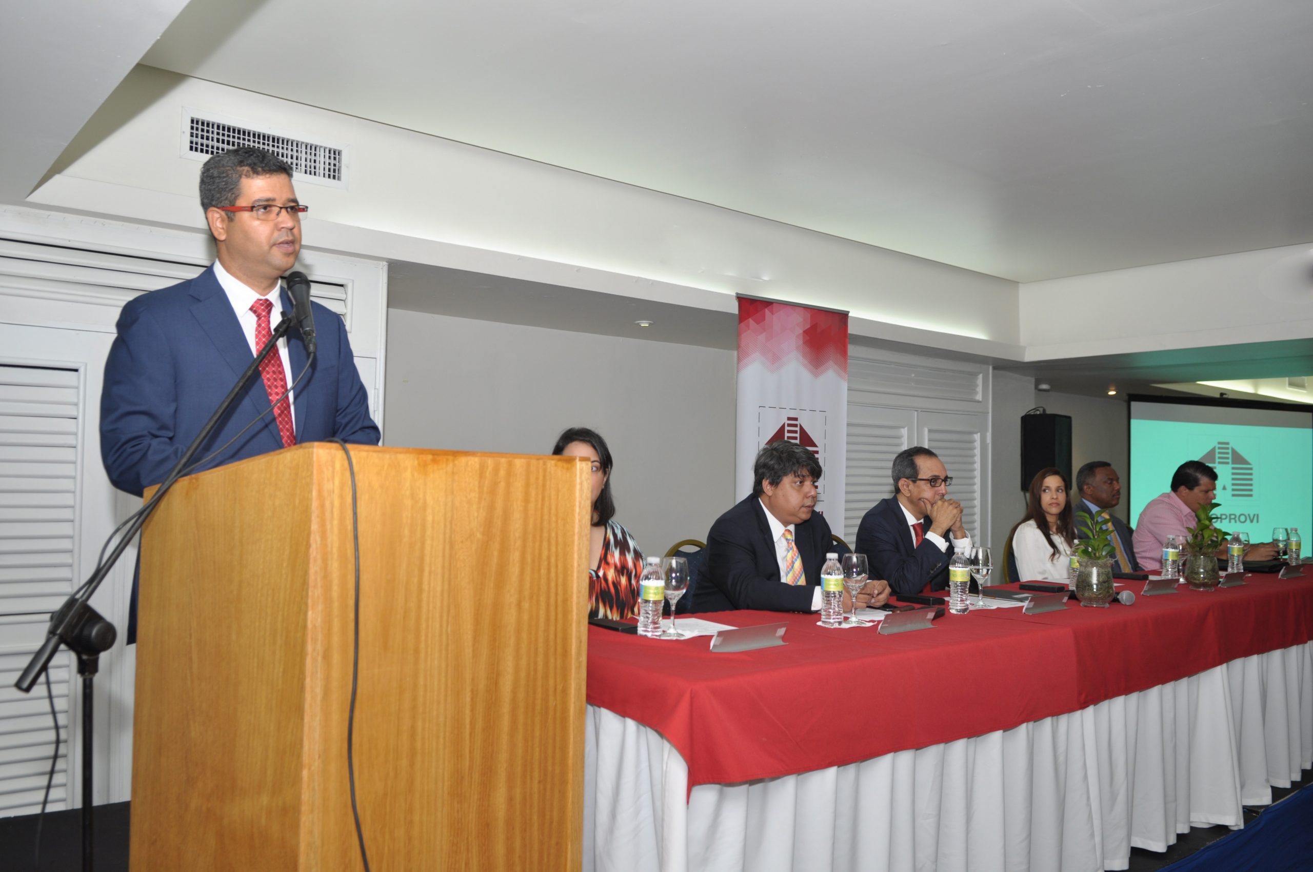 hector bretonpresidente de acoprovi