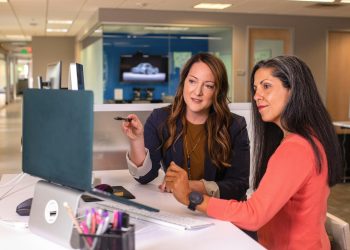 El informe es titulado Women Leaders Are Paving the Way in GenAI.