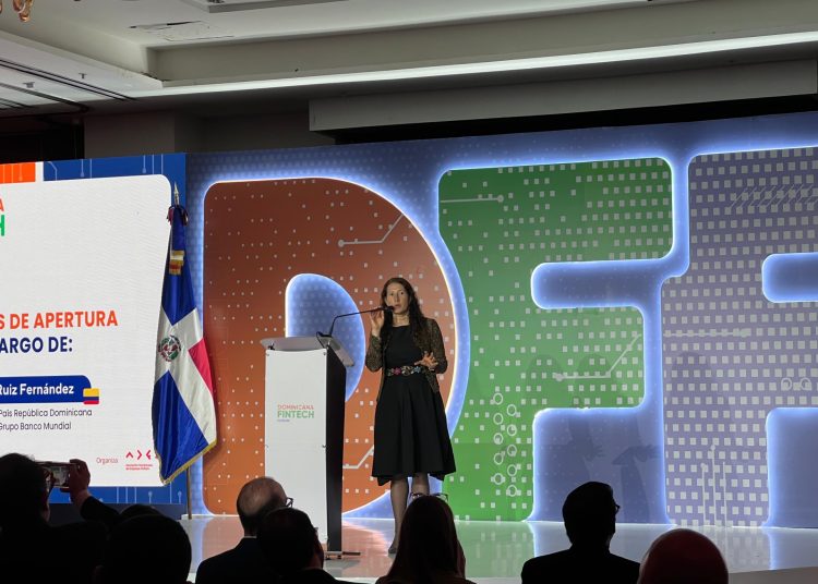 "La disparidad en la titularidad de cuentas entre hombres y mujeres ha aumentado a un 5%, lo que nuevamente nos sitúa detrás del promedio regional", dijo Frida Ruiz Fernández.