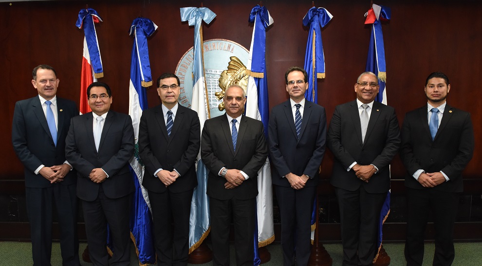 iii reunión foro de gerentes del cmca