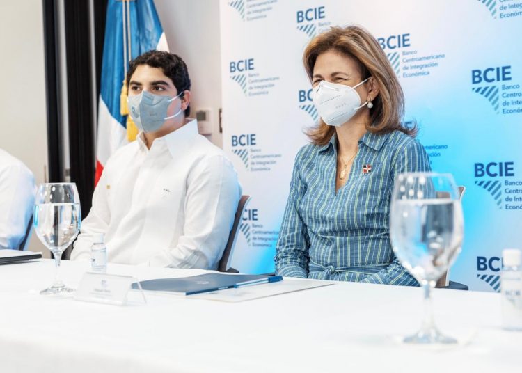 BCIE y Gobierno dominicano firman acuerdo de cooperación