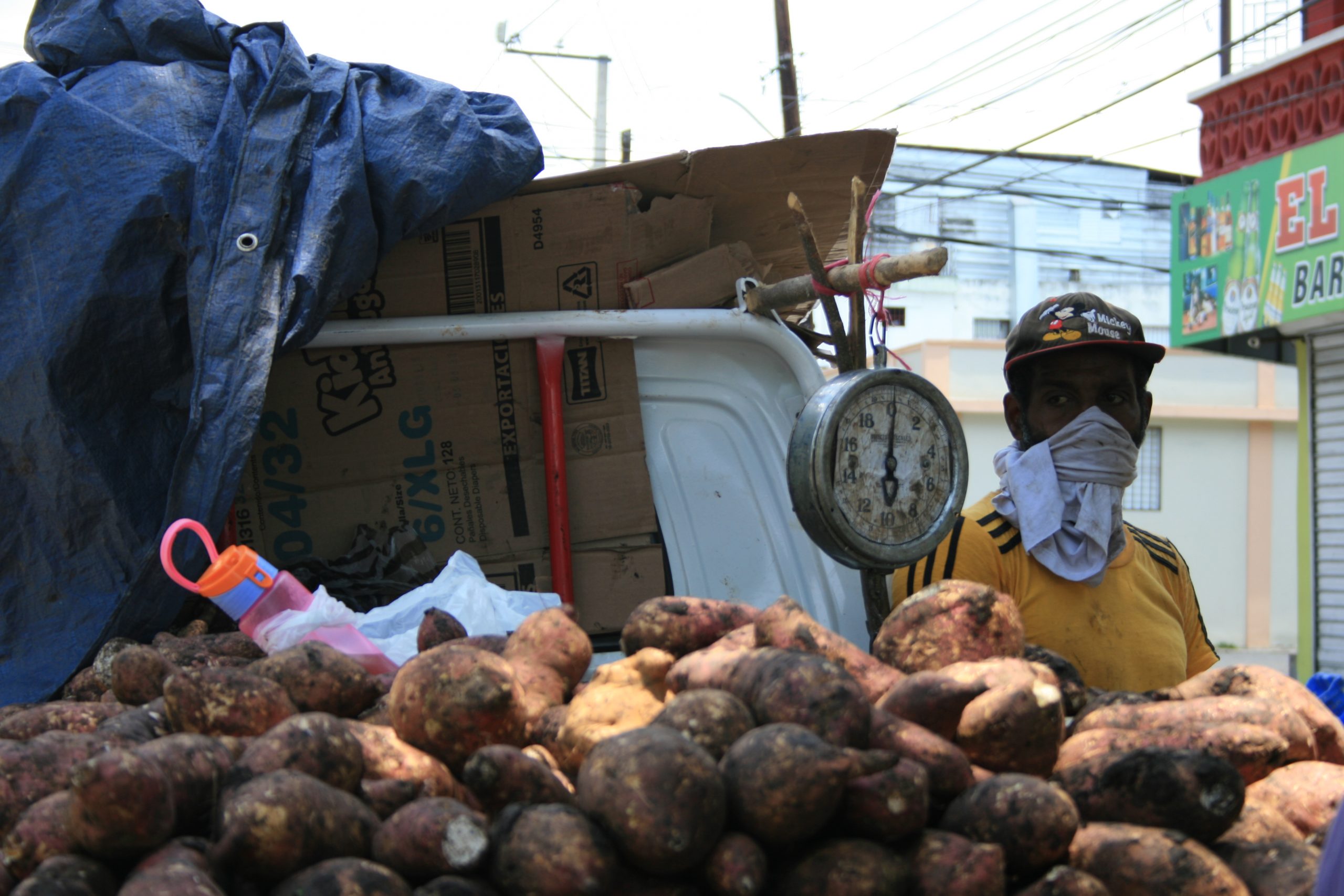Mercader en San Francisco de Macorís coronavirus covid-19