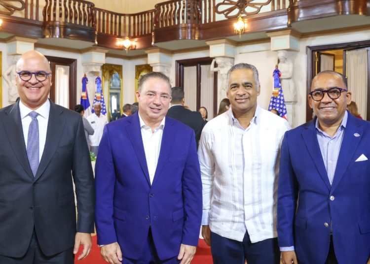 Igor Rodríguez, Héctor Porcella, Joel Santos y Víctor Pichardo. - Fuente externa.