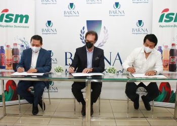 Industrias San Miguel, Barna Management School firma