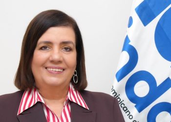 La resolución establece que Logroño Dina asumirá el cargo con efectividad a partir del 1 de abril de 2026.