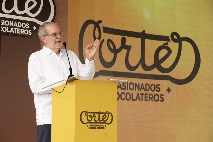 Productos de chocolate de Cortés Hermanos, marca con casi 100 años de presencia en el mercado dominicano.