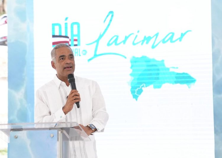 El ministro Joel Santos encabeza actos en el Día Nacional del Larimar, en Barahona.