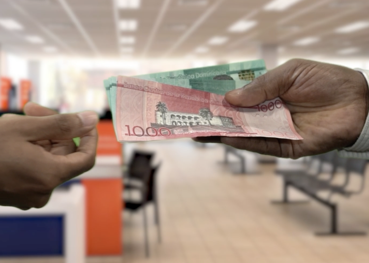 Pondera que la educación financiera es otro de los aspectos fundamentales para lograr mayor inclusión financiera y mayores niveles de ahorro.