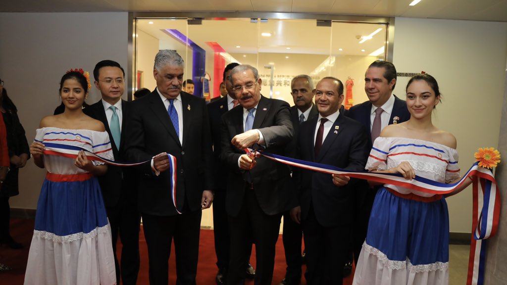 inauguran embajada rd en china
