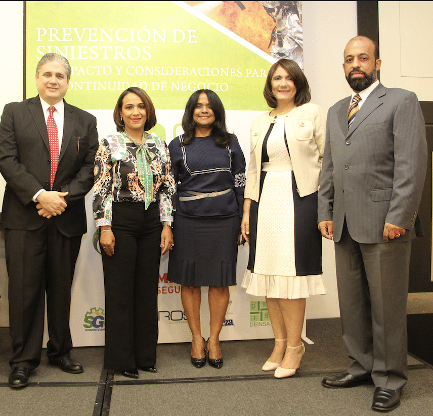 industriales de haina carlos nieto, bredgy disla, dircia paulino, soraya reynoso, juan francisco mera.