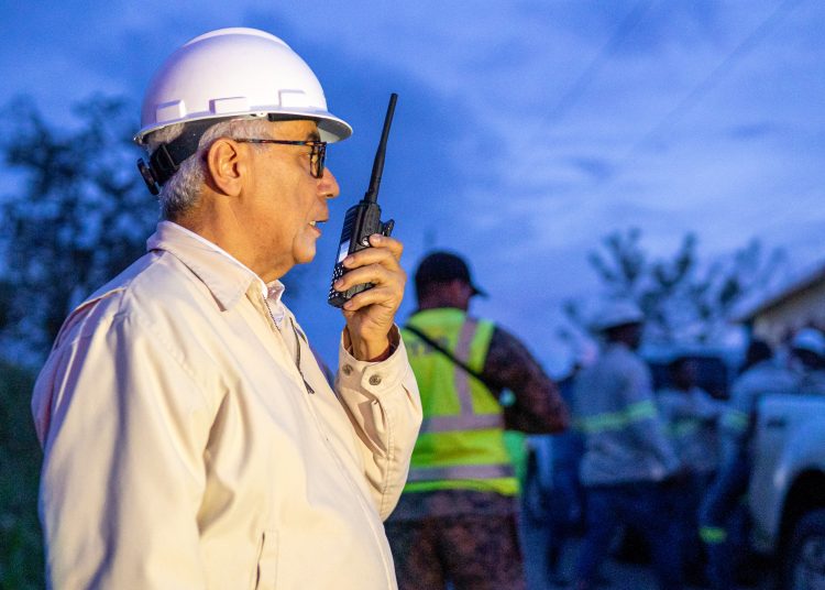 Martín Robles Morillo durante inspección. - Fuente externa.