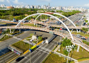 El proyecto incluye la intervención de un largo tramo de la avenida Máximo Gómez, desde la calle Peña Batlle, pasando por las avenidas San Martín, Kennedy, 27 de Febrero, México, Pedro Henríquez Ureña, Juan Sánchez Ramírez, así como Correa y Cidrón con Huáscar Tejeda. - Fuente externa.