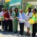 Corte de cinta con el que quedó inaugurada la nueva sucursal de Coopacrene en Vicente Noble, Barahona.