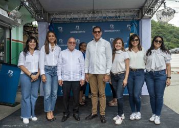 El vicepresidente ejecutivo de Negocios Personales de Banreservas, Pablo de la Rosa, encabezó la inauguración de esta unidad. - Fuente externa.
