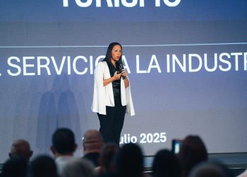 Jacqueline Mora estima que en dos años República Dominicana superará a Cozumel en llegada de cruceristas, si se hacen las inversiones necesarias.
