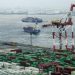 Por países, Japón registró en abril con China, su mayor socio comercial, un déficit de €3,144 millones, lo que supone un 1.5% menos con respecto al año previo.