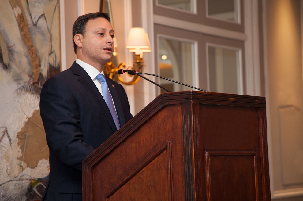 El director ejecutivo del CEI-RD Jean Alain Rodríguez, durante una ponencia en FITUR.
