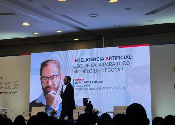 Jean García Periche, presidente del Centro de Inteligencia Pública, sugirió construir un equipo interno que dependa de la estrategia.