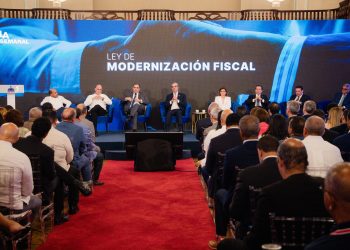 El Gobierno va a gastar la totalidad de los que le ingrese de la reforma fiscal, por lo que el déficit no baja.