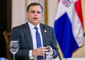 Jochi Vicente, ministro de Hacienda.