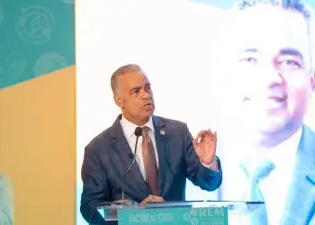 Santos subrayó que el Plan Meta 2036 busca duplicar la capacidad instalada actual.