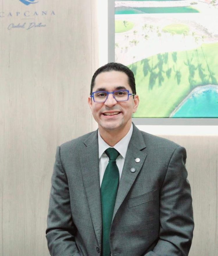 En relación a Cap Cana, Subero dijo que en el 2024 se construyó más de 15 kilómetros de infraestructura con cables soterrados, fibras ópticas, tuberías de agua potable y aguas residuales para las habitaciones en construcción.