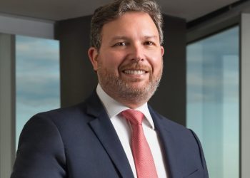 Rodríguez Silvestre es Gerente General de la Empresa Generadora de Electricidad Haina (EGE Haina), la principal empresa público-privada de la República Dominicana.