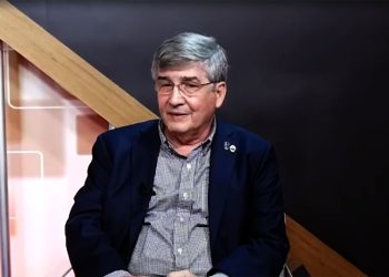 El académico agregó que otros proyectos también han sufrido algunos retrasos.