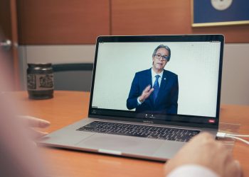 José Mármol, vicepresidente ejecutivo de Relaciones Públicas y Comunicaciones.