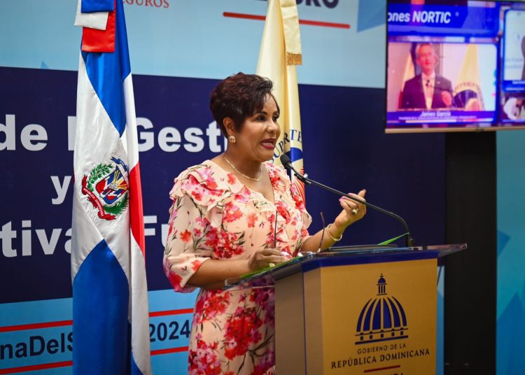 La Superintendente afirmó que el sector asegurador ha mantenido un crecimiento sostenido dentro del producto interno bruto, pasando de representar el 1.1% en 2014 a 1.8% en el segundo semestre del 2023.