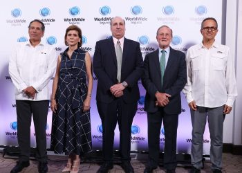 Juan Enrique Alvarez, Elena Viyella de Paliza, Zanoni Selig, Ignacio Mendez y Juan Perdomo. | Fuente externa.