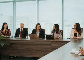 La directora legal de la ABA, Junil Fermín, detalla que en términos monetarios, el monto de las cuentas de fallecidos constituye un 0.36% del total de las captaciones, que suman RD$2 billones 659,799,092 millones.