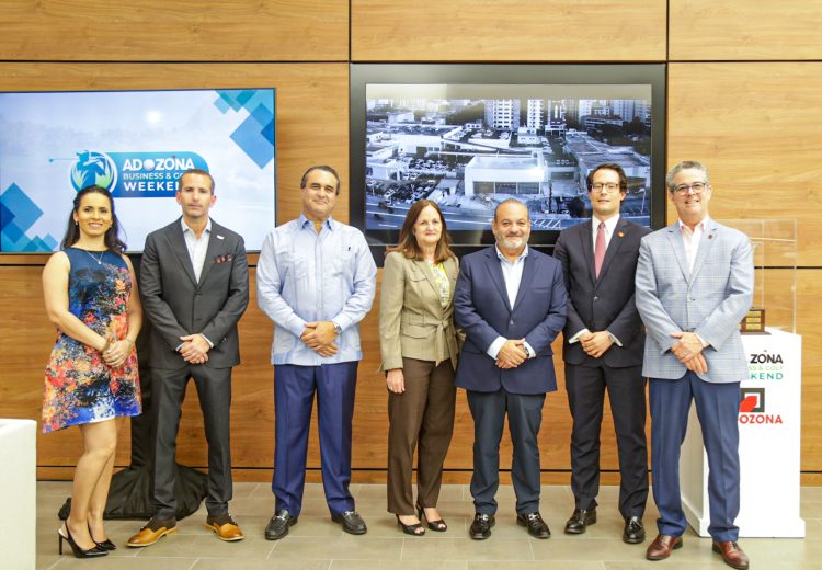 Karen Popa, Ricardo Torres, José Tomá Contreras, Susana Reid, Luis José Bonilla, Tomás Alonso y José Manuel Torres. | Fuente externa.