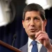 Kevin Warsh aseguró que la economía estadounidense mantiene un desempeño sólido, con un mercado laboral robusto.